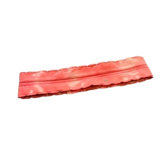 Ivivvva Pink Tie-dye Headband with Wavy Edges - Picture 4 of 4